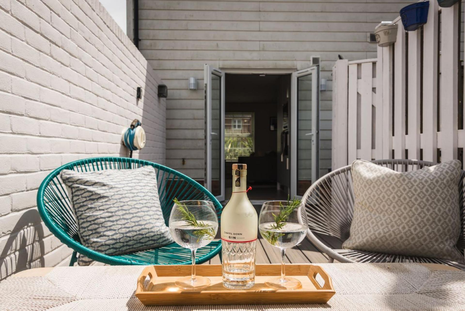 Tradewinds Villa Camber Kültér fotó